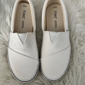 Tom's Fenix Women's Slip-On Shoes